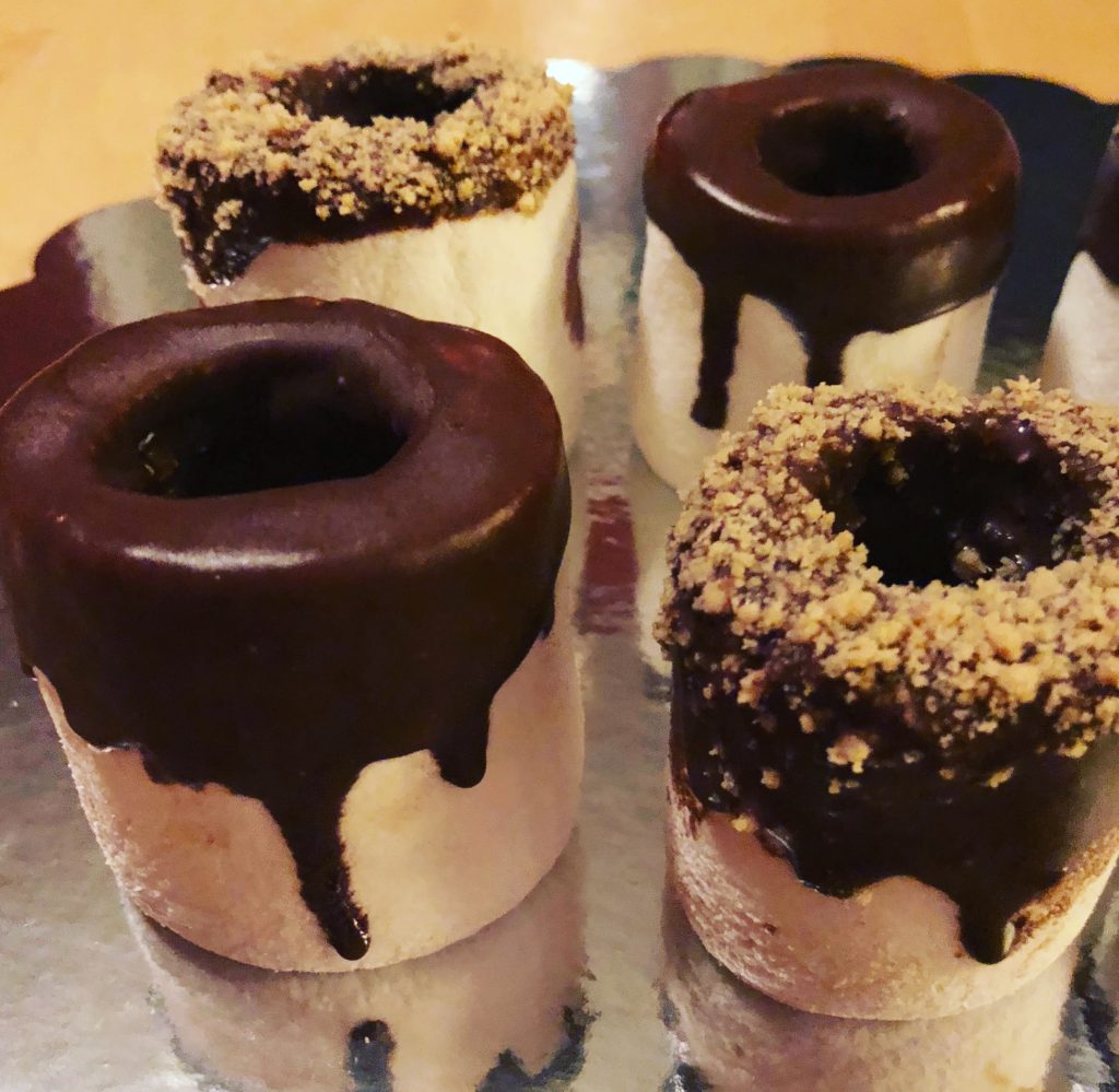 Chocolate-dipped marshmallow s'more shooters