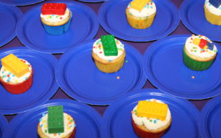 LEGO birthday blast cupcakes blue plates