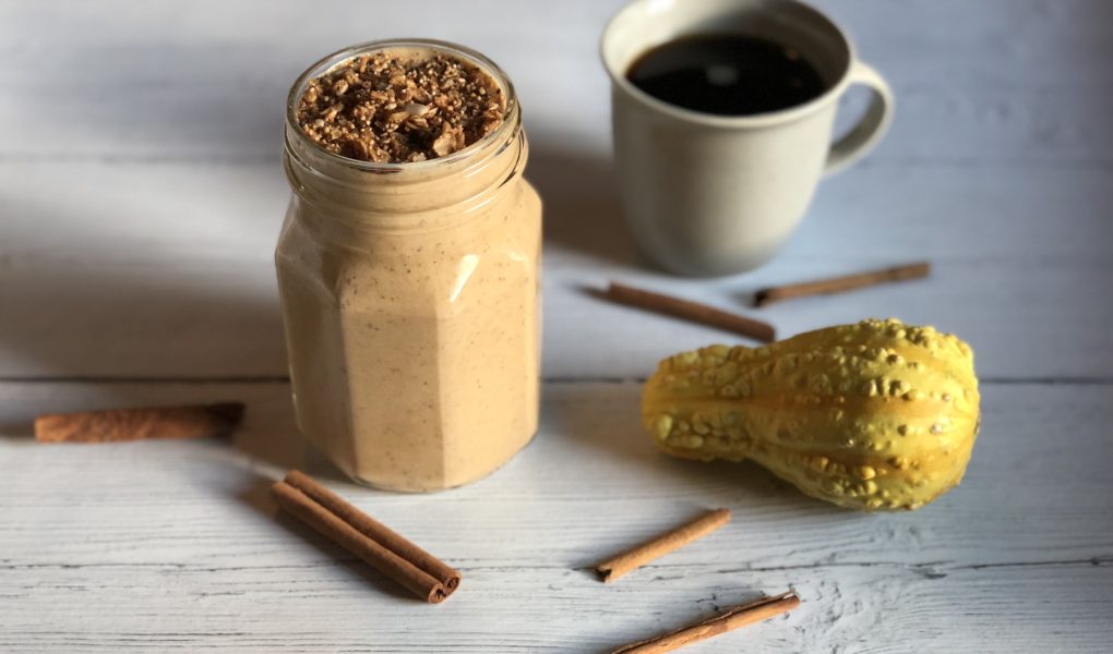 Healthy Pumpkin Spice Latte Smoothie: High protein, clean eating, no added sugar breakfast smoothie recipe with hidden veggies