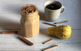 Healthy Pumpkin Spice Latte Smoothie: High protein, clean eating, no added sugar breakfast smoothie recipe with hidden veggies