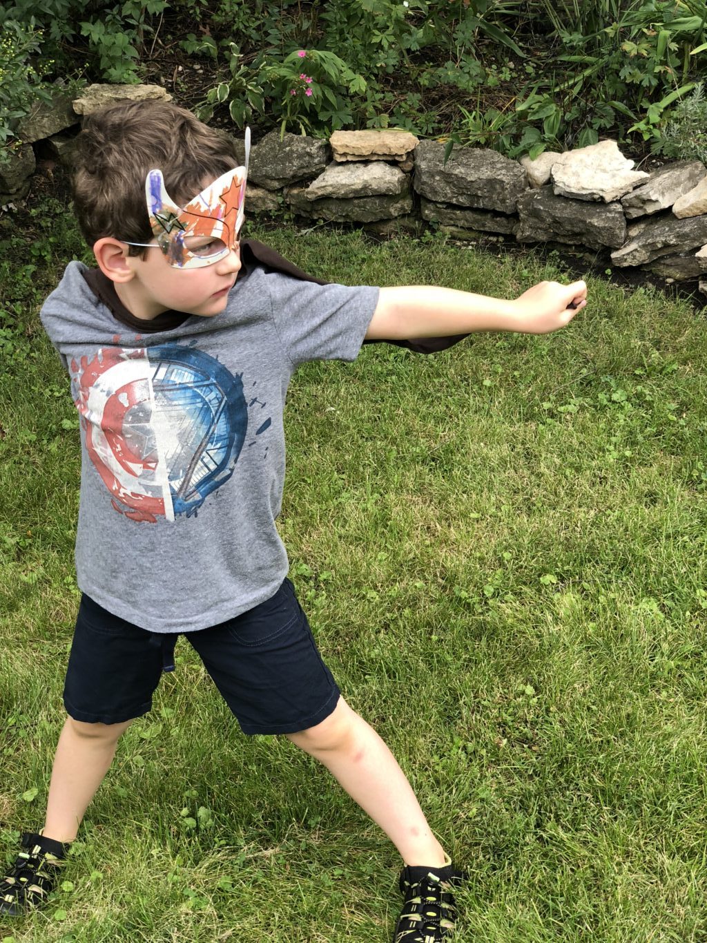 Easy No-Sew DIY T-Shirt Superhero Cape for Kids