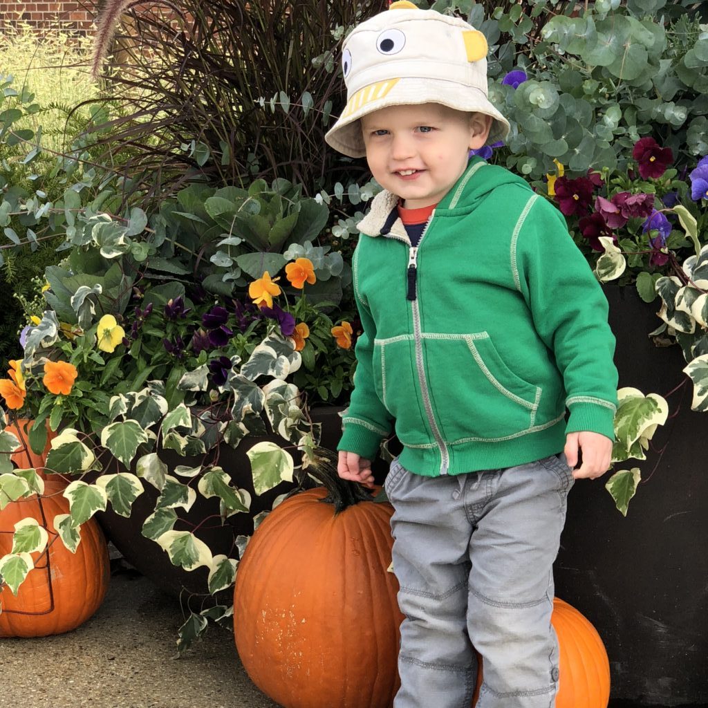 Fun Family Field Trip: Cantigny Park | Tips to explore the gardens and park with kids in tow