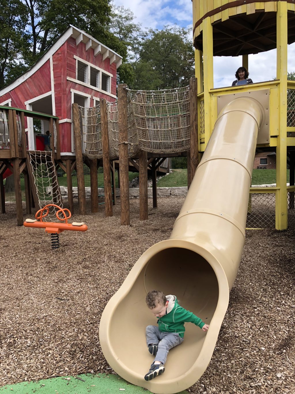 Fun Family Field Trip: Cantigny Park | Tips to explore the gardens and park with kids in tow