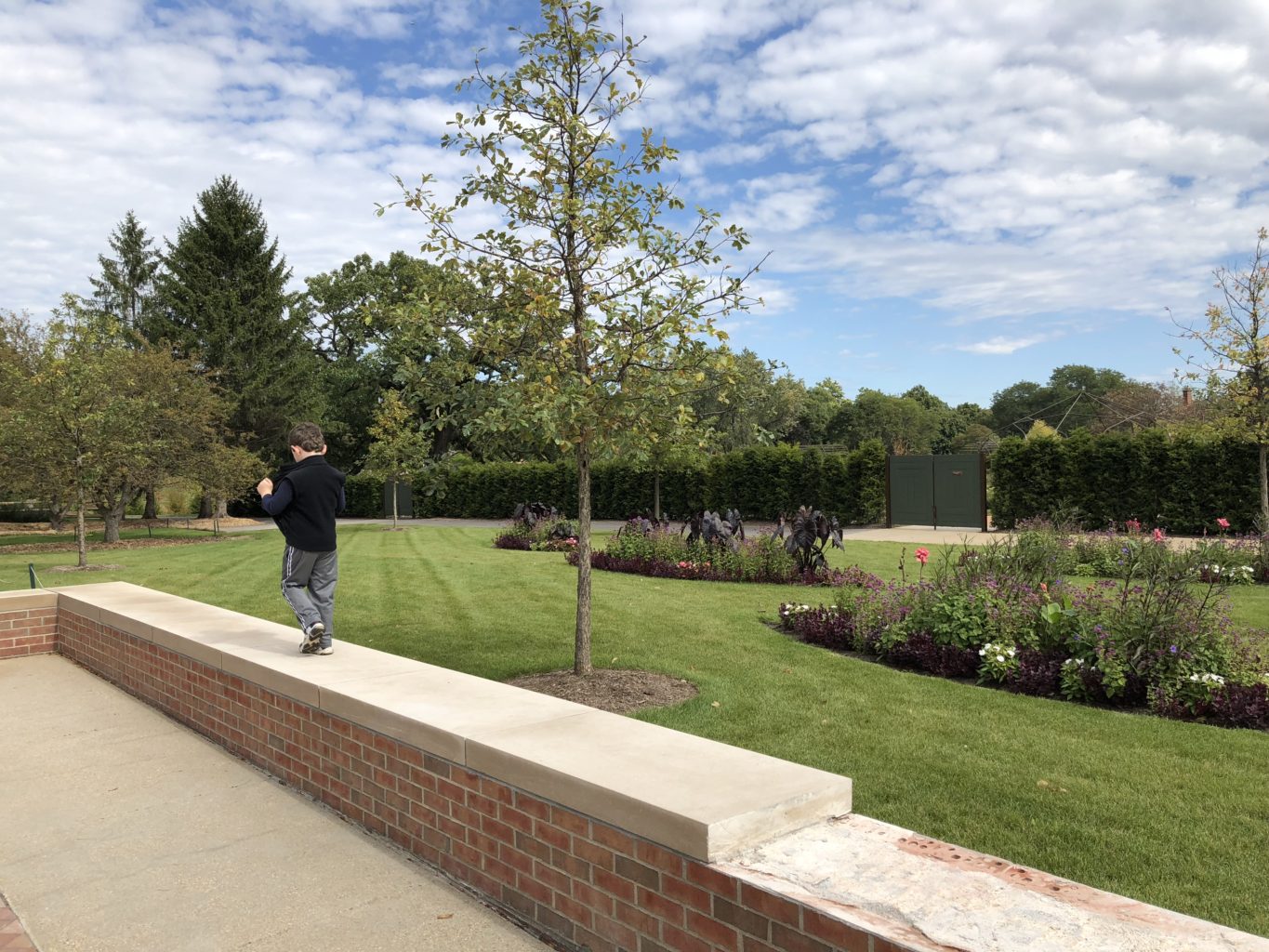 Fun Family Field Trip: Cantigny Park | Tips to explore the gardens and park with kids in tow