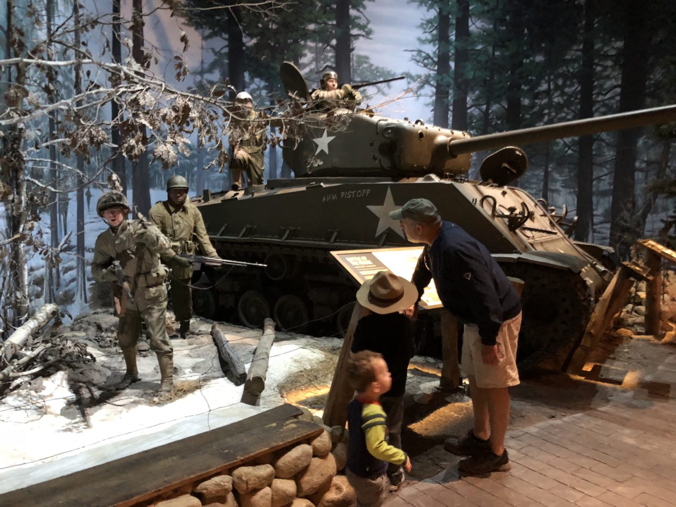 Fun Family Field Trip: Cantigny Park | Tips to explore the gardens and park with kids in tow