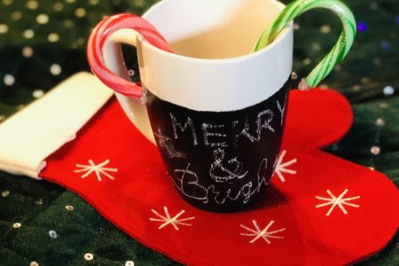 Easy DIY Chalkboard Mug: Perfect Gifts for Friends, Grandparents, Teachers, and more