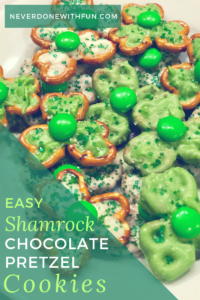 Lucky Shamrock Chocolate Pretzel M&M Cookies for St. Patricks Day | Easy no-bake holiday treats with pretzels, candy melts, M&Ms and sprinkles #stpatricsday #holidays #shamrock #pretzelcookies