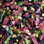 Balsamic Beet and Goat Cheese Flatbread Pizza: Easy healthy clean eating appetzier or dinner recipe #cleaneating #recipes #pizzarecipes