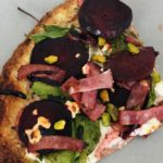 Balsamic Beet and Goat Cheese Flatbread Pizza: Easy healthy clean eating appetzier or dinner recipe #cleaneating #recipes #pizzarecipes