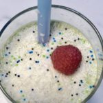 Healthy Mint Shamrock Shake Smoothie: A Clean Eating Twist on the Classic Seasonal Fast-Food Favorite #smoothie #breakfastrecipes #cleaneating #stpatricksday