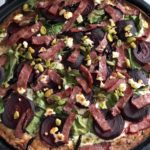 Balsamic Beet and Goat Cheese Flatbread Pizza: Easy healthy clean eating appetzier or dinner recipe #cleaneating #recipes #pizzarecipes