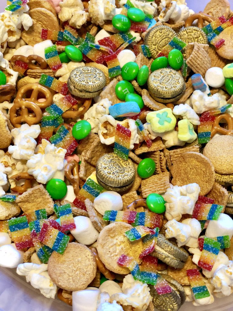 St. Patrick's Day Leprechaun Bait Trail Mix sweet and salty snack mix for kids and adults with cereal, candy, pretzels, more #stpatricksday #leprechaun #snacks #recipes #holidays