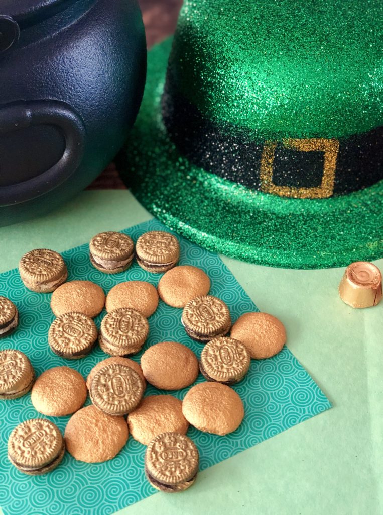 Easy Edible Leprechaun Gold Coins for St. Patrick's Day Pot of Gold: Tips and Tricks to Avoid a Pinterest Fail #stpatricksday #leprechaungold #kidsactivities #holidays