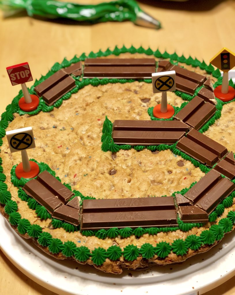 Easy Thomas and Friends Thomas Tank Engine Decorated Cookie Cake | With KitKat train tracks! | #toddlerbirthday #3rdbirthday #trainbirthday