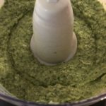 Mint Chocolate Chip Smoothie Bowl | Healthy high-protein, low-sugar breakfast recipe #smoothiebowl #smoothie #cleaneating #breakfastrecipes