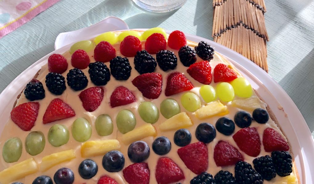 Healthier Fruit Pizza | No Refined Sugar | Gluten-Free | So Delicious #paleo #cleaneating #healthier #norefinedsugar