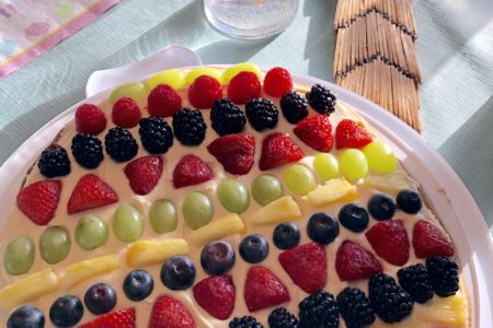 Healthier Fruit Pizza | No Refined Sugar | Gluten-Free | So Delicious #paleo #cleaneating #healthier #norefinedsugar