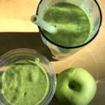 Green detox smoothie avocado spinach green apple clean eating health veggie-loaded smoothie recipe #smoothie #greensmoothie #detox