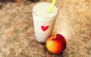 Healthy Peaches and Cream Breakfast Smoothie high-protein low-sugar clean eating recipe