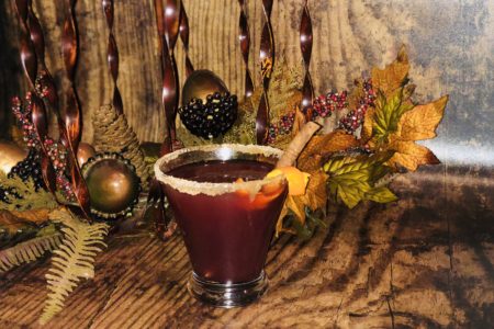 Spiced Cider Martini: Perfect "Fall-in-a-Glass" Drink with Vodka, Pomagrante, Cider, and Fall Spices