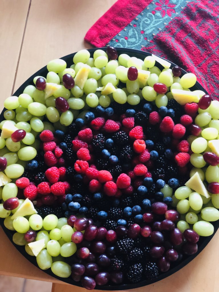 Easy Holiday 'JOY' Fruit Tray Arrangement: No cutting required!