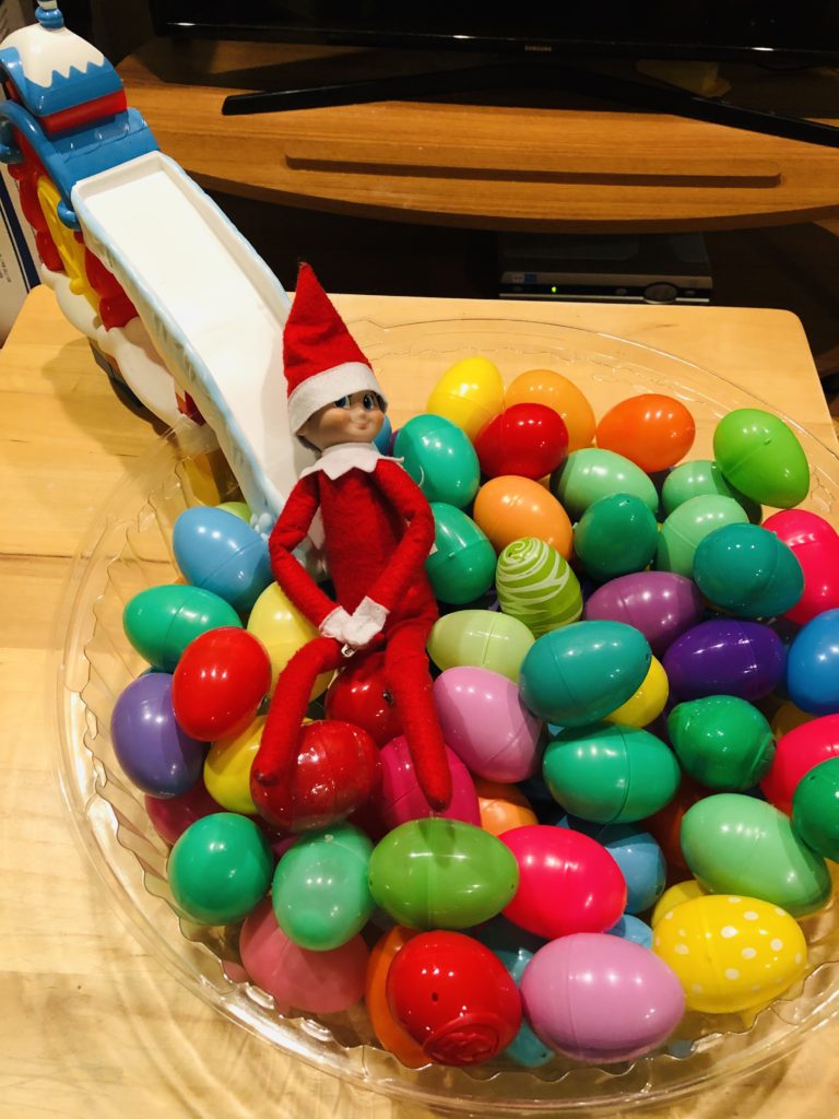 An Open Letter to Elf on the Shelf: How You Saved Christmas and Taught One Mama to Focus on the Little Things #elfontheshelf #christmastraditions