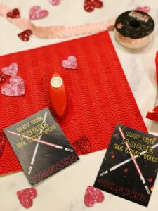 Star Wars Glowstick Valentine Printable - #NeverDoneWithFun