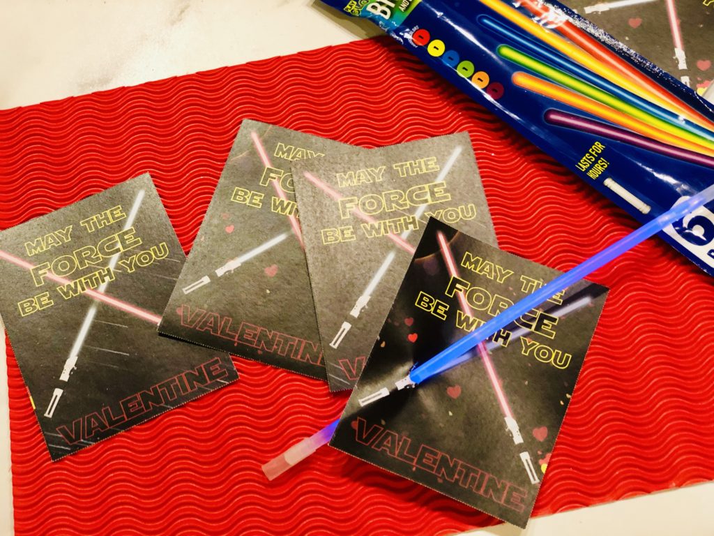 Star Wars Glowstick Valentine Printable - #NeverDoneWithFun