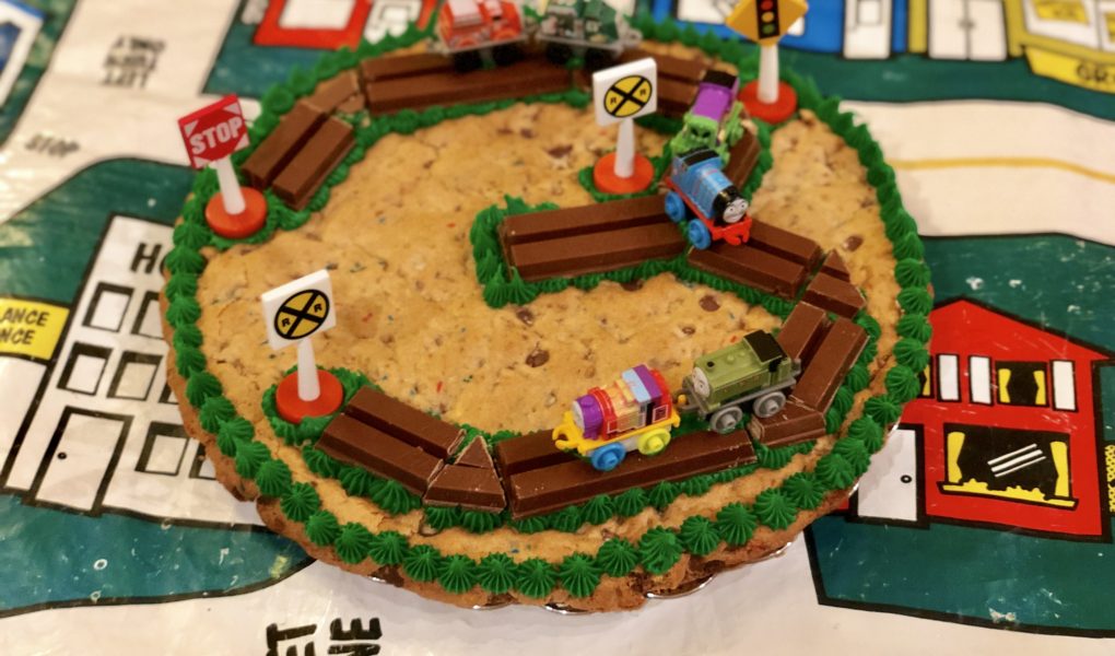Easy Thomas and Friends Thomas Tank Engine Decorated Cookie Cake | With KitKat train tracks! | #toddlerbirthday #3rdbirthday #trainbirthday
