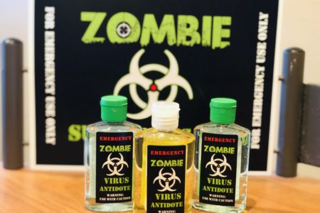 Zombie Virus Antidote Hand Sanitizer: Make Your Own Party Favor with Free Printable for Zombie Apolcalypse or Walking Dead Party #themeparty #partyfavor #walkingdead #zombieparty