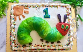 Very Hungry Caterpillar Bundt Cake step-by-step tutorial for semi-homemade cake success. No fondant or decorating tips required! Perfect for 1st birthday or baby shower #veryhungrycaterpillar #cakedecorating #partyinspiration #kidparty