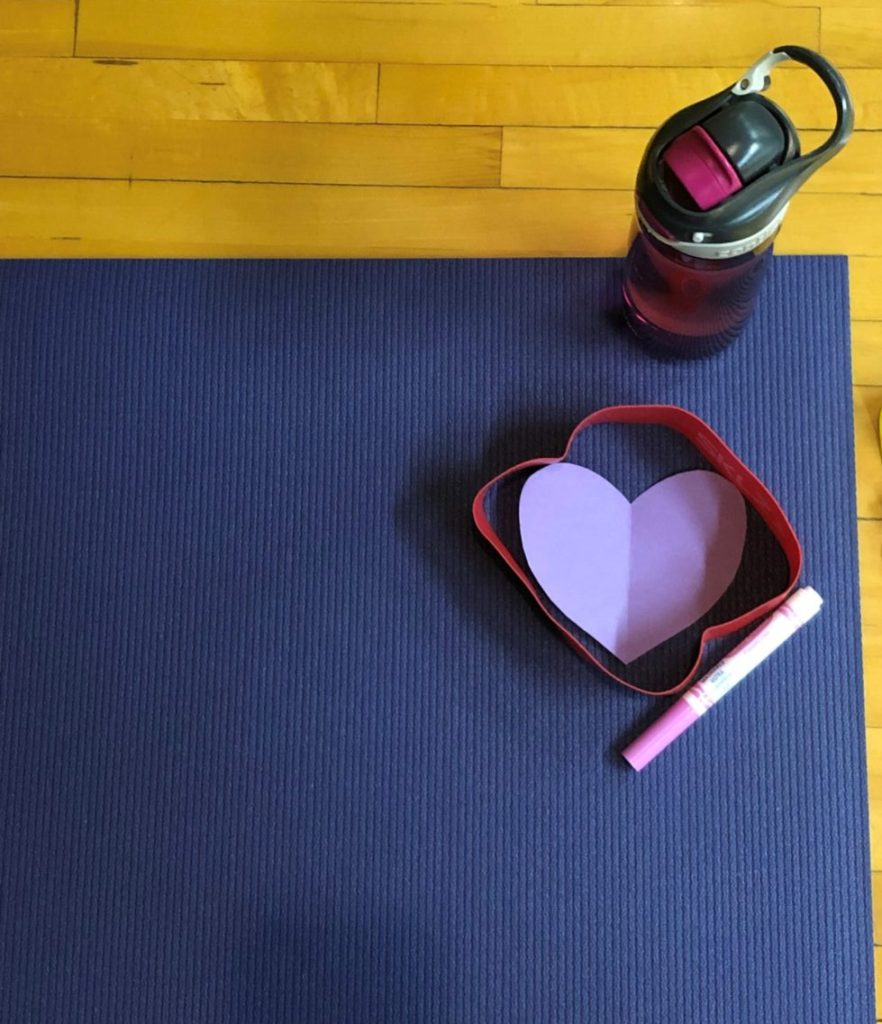 Paper heart fitness mat water bottle exercise resistance band